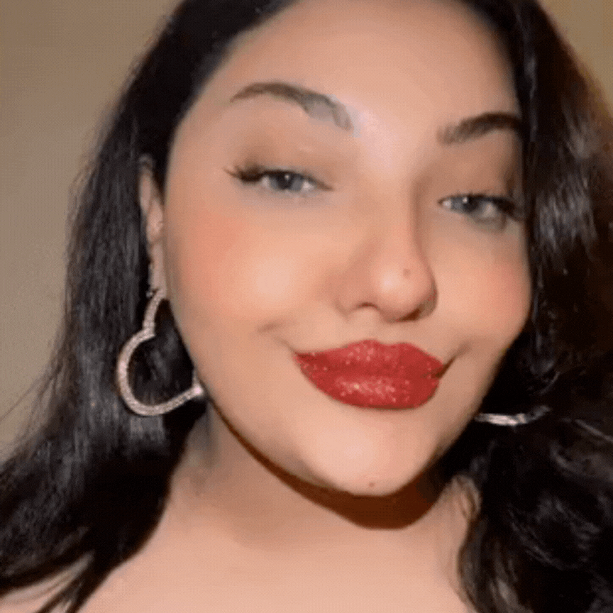 The Glitter Lip Kit That’s Breaking the Internet in Lebanon & Beyond
